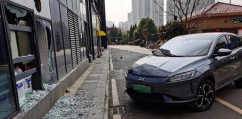 小鹏车友爆料视频,揭秘全新车型亮点与性能表现  第3张